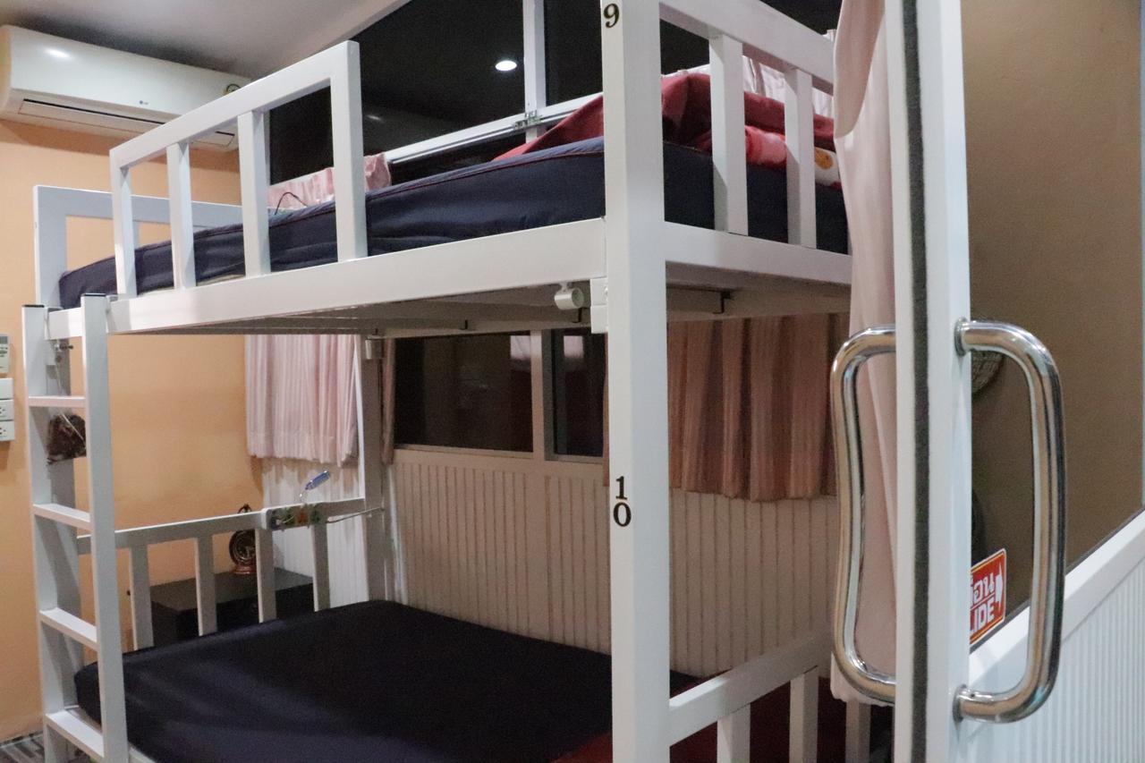 Ama Hostel バンコク都 エクステリア 写真