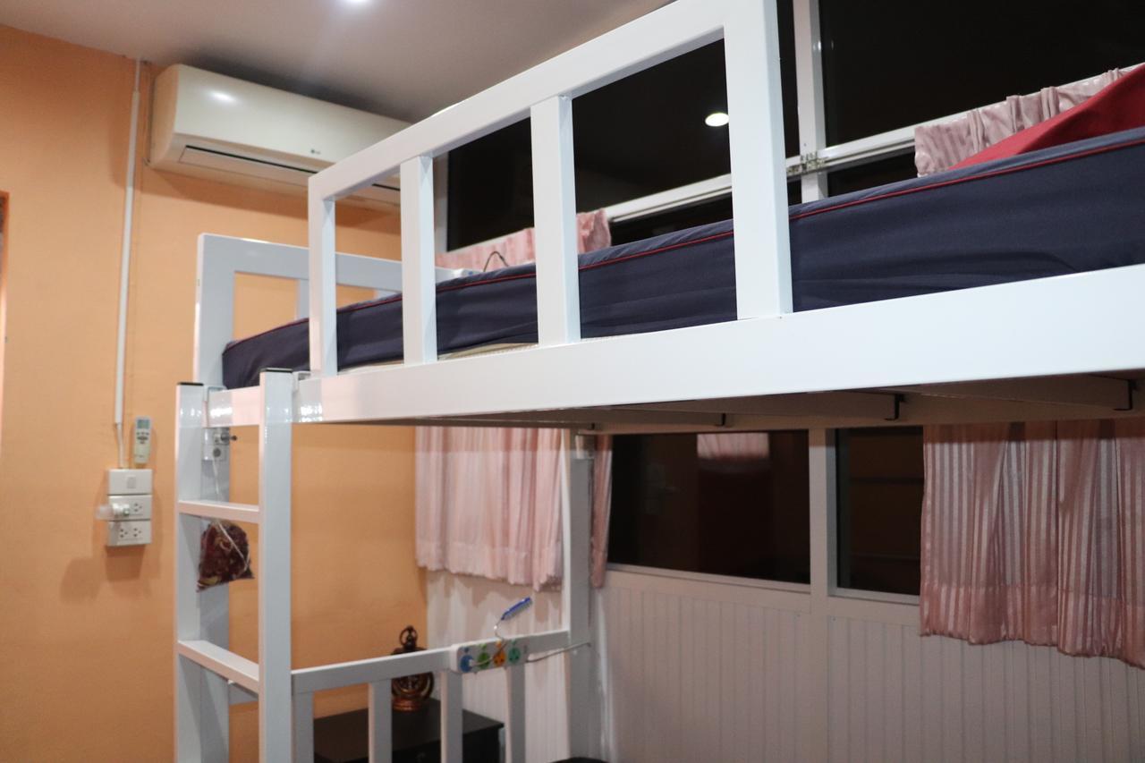 Ama Hostel バンコク都 エクステリア 写真
