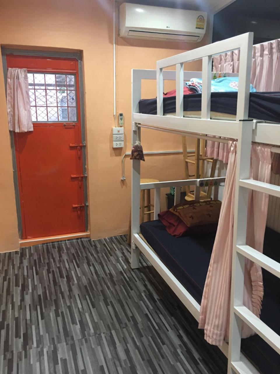 Ama Hostel バンコク都 エクステリア 写真